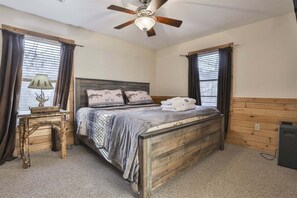 3 chambres, fer et planche à repasser, Wi-Fi gratuit, draps fournis