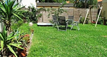 Holiday flat "Blue House" with own parking space