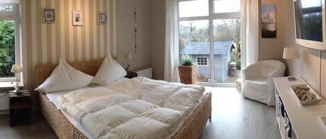 1 habitación, tabla de planchar con plancha y wifi