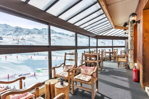 Bar (in der Unterkunft)