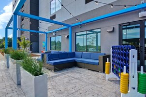 儿童活动区 - 室外