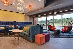 Lobby - Tru By Hilton Fort Mill, SC (Fort Mill)