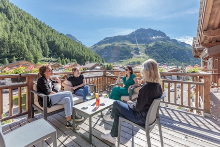 ํ
๋ผ์ค/ํํฐ์ค