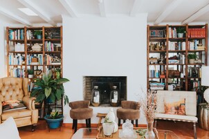 Televisión de pantalla plana 127 cm con canales de televisión por cable