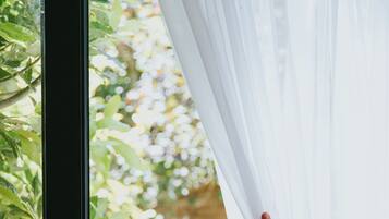 Superior Double Room | Minibar, in-room safe, desk, iron/ironing board