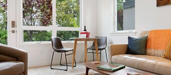 Views of the River w/ 2 Bikes to Cruise the Boise Greenbelt! Steps to Whitewater Park & Quinn's Pond