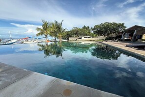 Outdoor pool, sun loungers