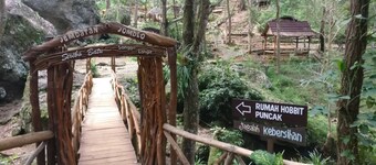 Seribu Batu Songgo Langit Resort & Camp