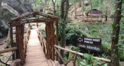 Seribu Batu Songgo Langit Resort & Camp