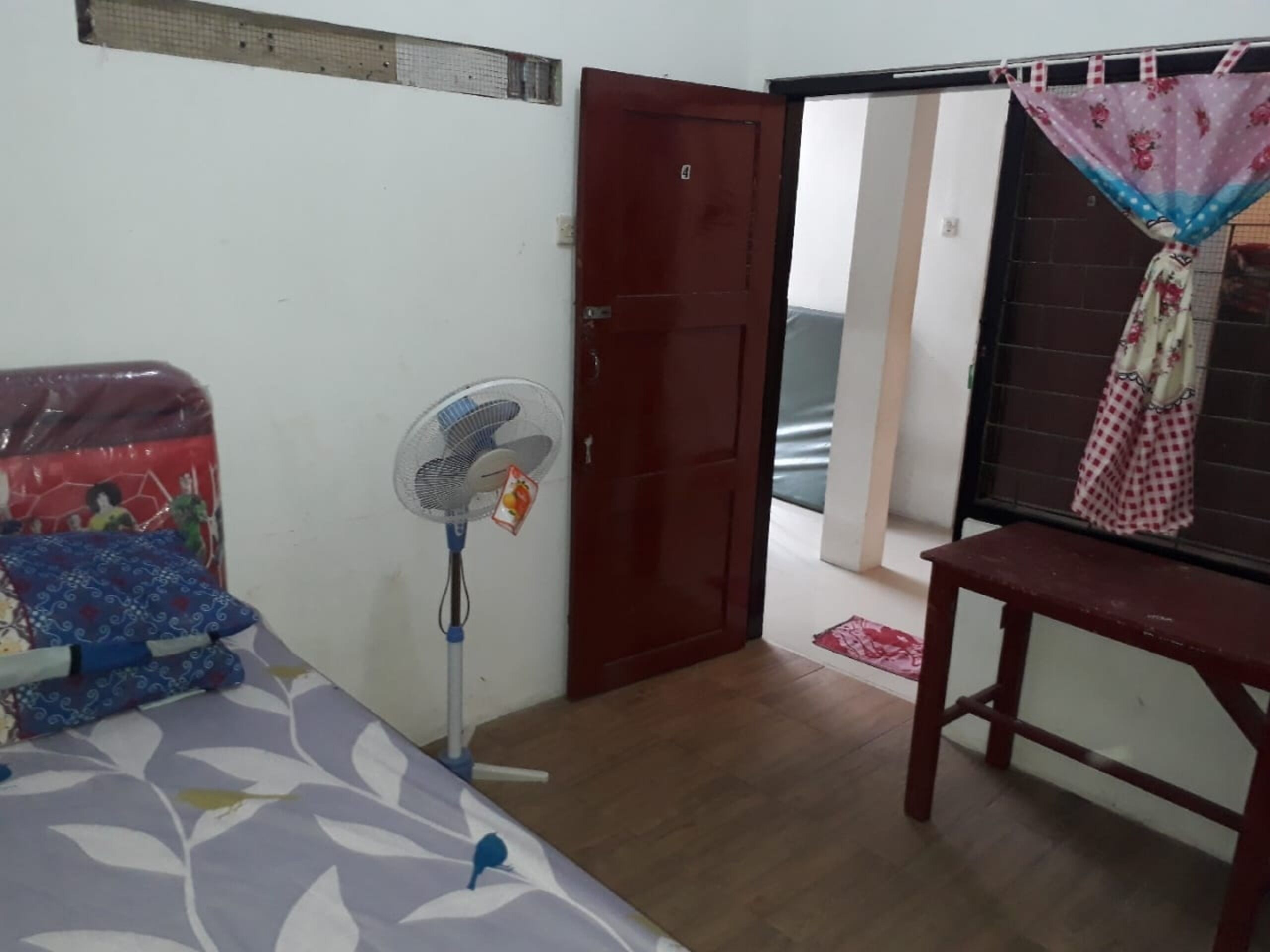 WiFi (free), bed sheets