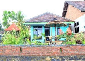 Front of property - Fida Ijen Crater Guesthouse (Banyuwangi)