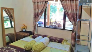 Room - Ndalem Sarodjan - Hostel (Sleman)