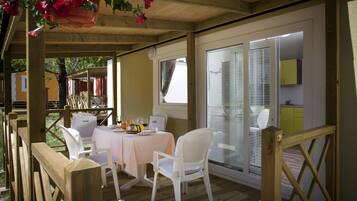 Mobile Home Supérieur | Terrasse/Patio