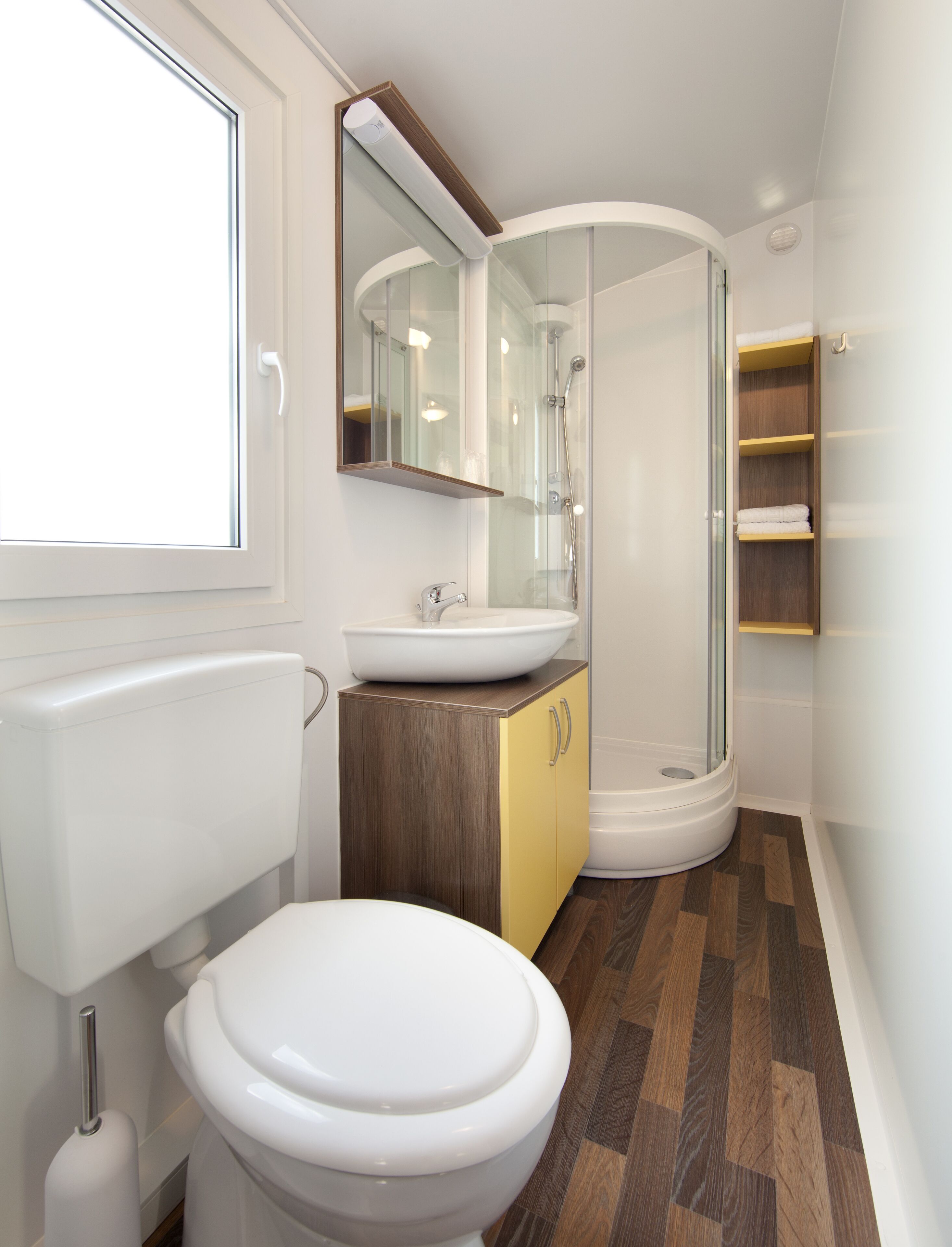 Superior Mobile Home | Bathroom | Shower, towels, soap, toilet paper