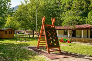 Children's play area - outdoor - Mobile homes (Lovran)