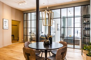 Exclusive Apartment, 2 Bedrooms | In-room dining - On the Mile 4 - Into This Place (Copenhagen)