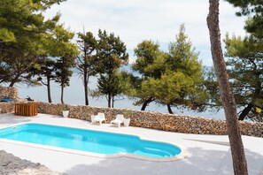 Seasonal outdoor pool