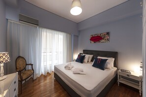 Departamento clásico | 3 habitaciones, decoración personalizada y muebles diferentes 