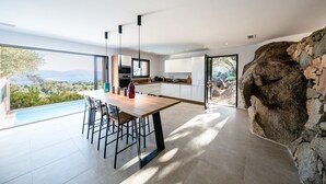 Coffee/tea maker, fridge, microwave, oven - Splendid three bedroom villa with heated swimming pool. (Olmeto)