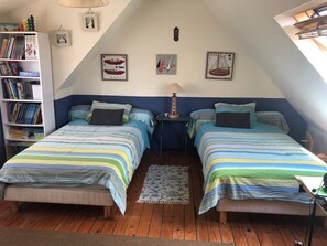 3 bedrooms, iron/ironing board, WiFi, bed sheets - Authentic Breton House in pink granite (Trégastel)