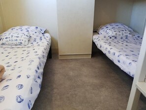 2 bedrooms