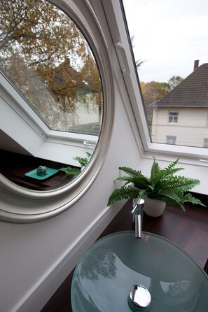 Bathroom sink - a-domo Apartments Mülheim - Serviced Apartments & Flats - short or longterm - single or grouptravel (Muelheim an der Ruhr)