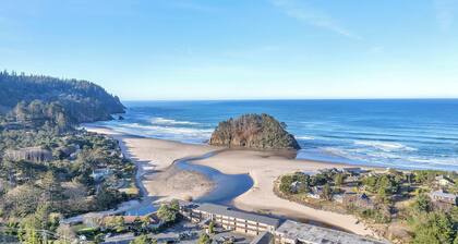 Pet-Friendly Home with sweeping hilltop views, deck, short drive to the beach