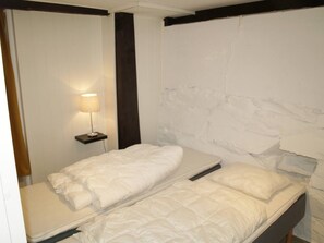 3 多间卧室、WiFi、床单