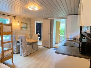 Unclassified image, 2 of 10, button - Kveldsro cabin in nice surroundings (Mosby)