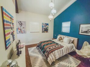 1 habitación, tabla de planchar con plancha, wifi y ropa de cama 