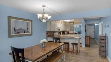 Condo | Private kitchen | Microwave, dishwasher, coffee/tea maker