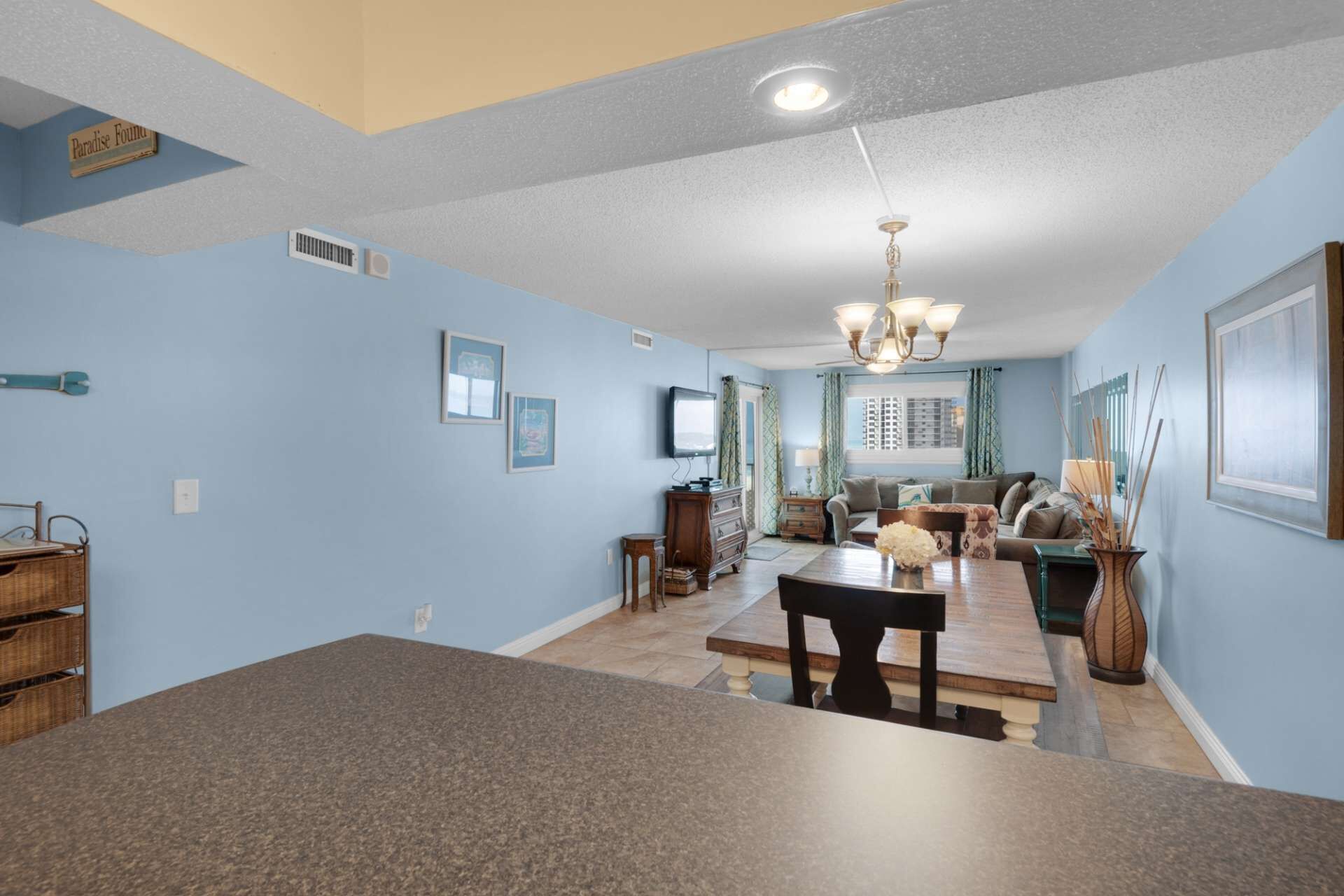 Condo | Living room | Flat-screen TV