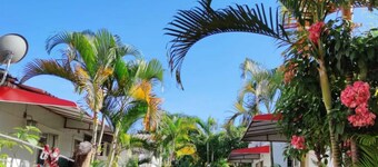  Arahra Hotel