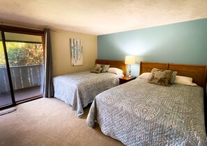 3 chambres, fer et planche à repasser, accès Internet, draps fournis