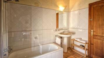 Shower dan handuk