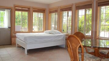 3 Schlafzimmer, Schreibtisch, Reisekinderbett, kostenloses WLAN
