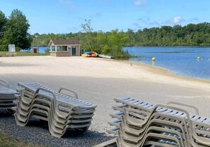 Beach nearby, sun loungers - Pocono Retreat – Near Kalahari Resort & Lake, Game Room, Great for Large Groups! (Tobyhanna)