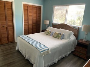 2 chambres, fer et planche à repasser, lit parapluie, Wi-Fi gratuit