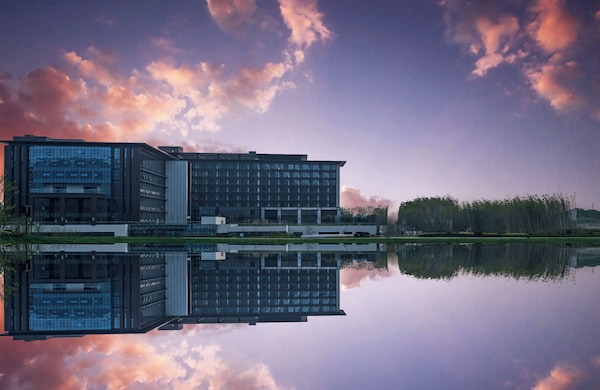 Holiday Inn Resort Maoshan Hot-spring By Ihg - Zhenjiang