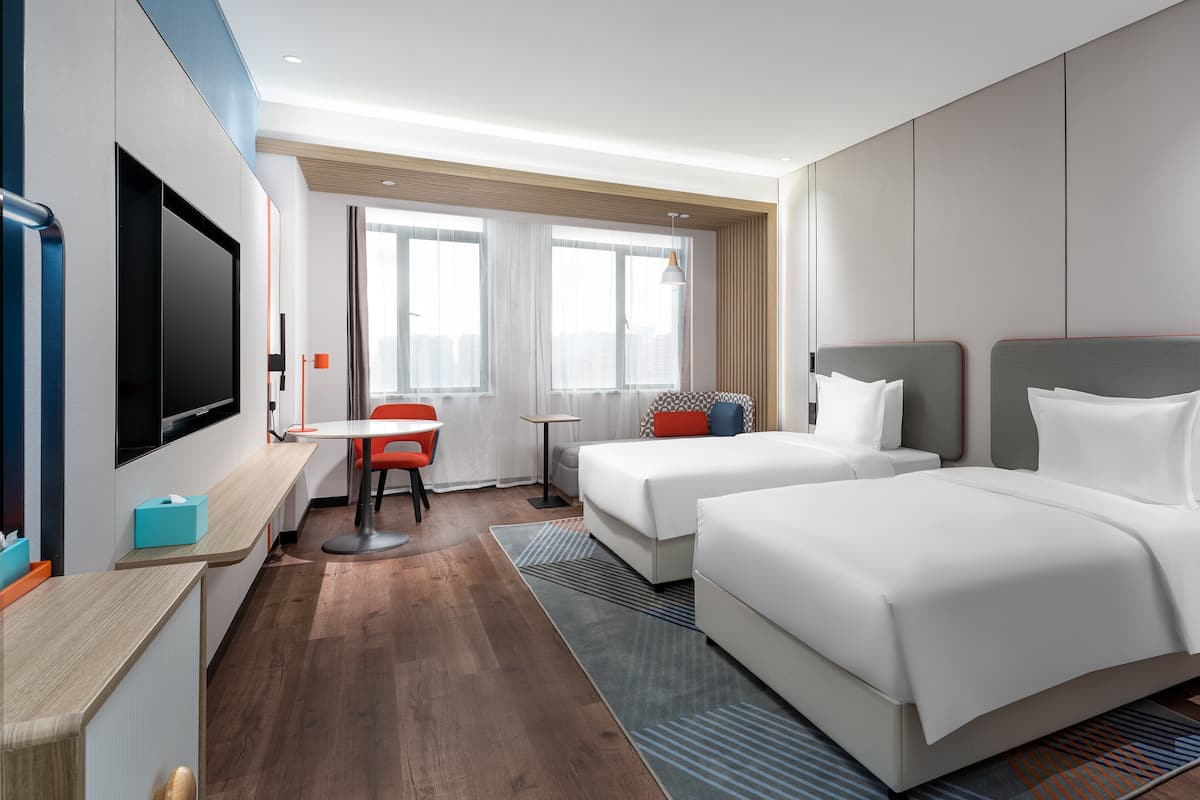 Standard Room, 2 Single Beds, Lake View