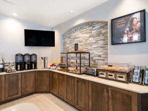 Petit déjeuner continental compris tous les jours