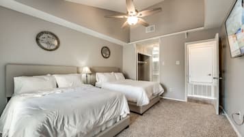 3 bedrooms, iron/ironing board, travel cot, WiFi