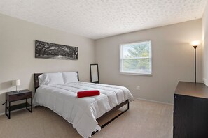 3 Schlafzimmer, Bügeleisen/Bügelbrett, WLAN, Bettwäsche