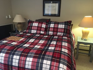 4 habitaciones, escritorio, wifi gratis y ropa de cama 