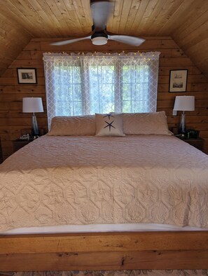 2 bedrooms, iron/ironing board, free WiFi, bed sheets -   Waterfront cabin/Military discount/ Kayaks/ Fire pit/ beach/No pet fee/ deck (Lubec)