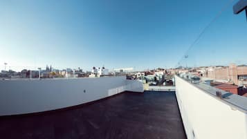 Rooftop pool