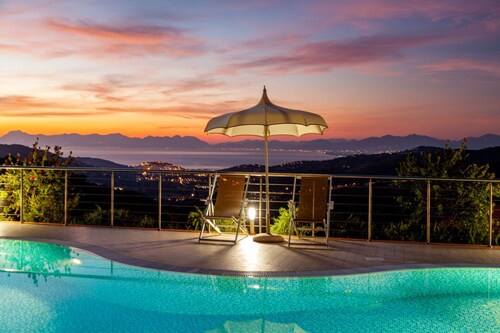 Villa Aurora " Villa Grande"