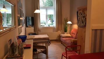 Fernseher, Stereoanlage