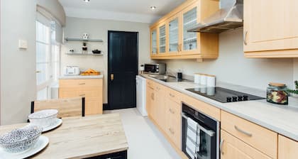 Beautifully finished house in Rugby