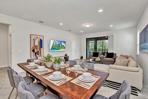 Villa (8919ZURICH) | Cocina privada | Comedor 